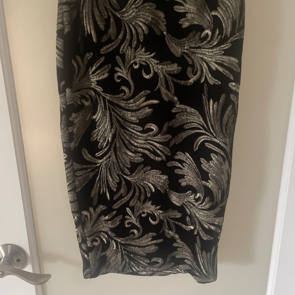 Akira 2 piece skirt set - Picture 3 of 4